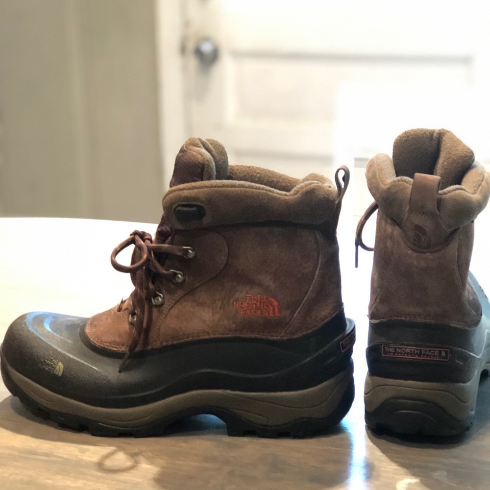 The North Face Primaloft Winter boots